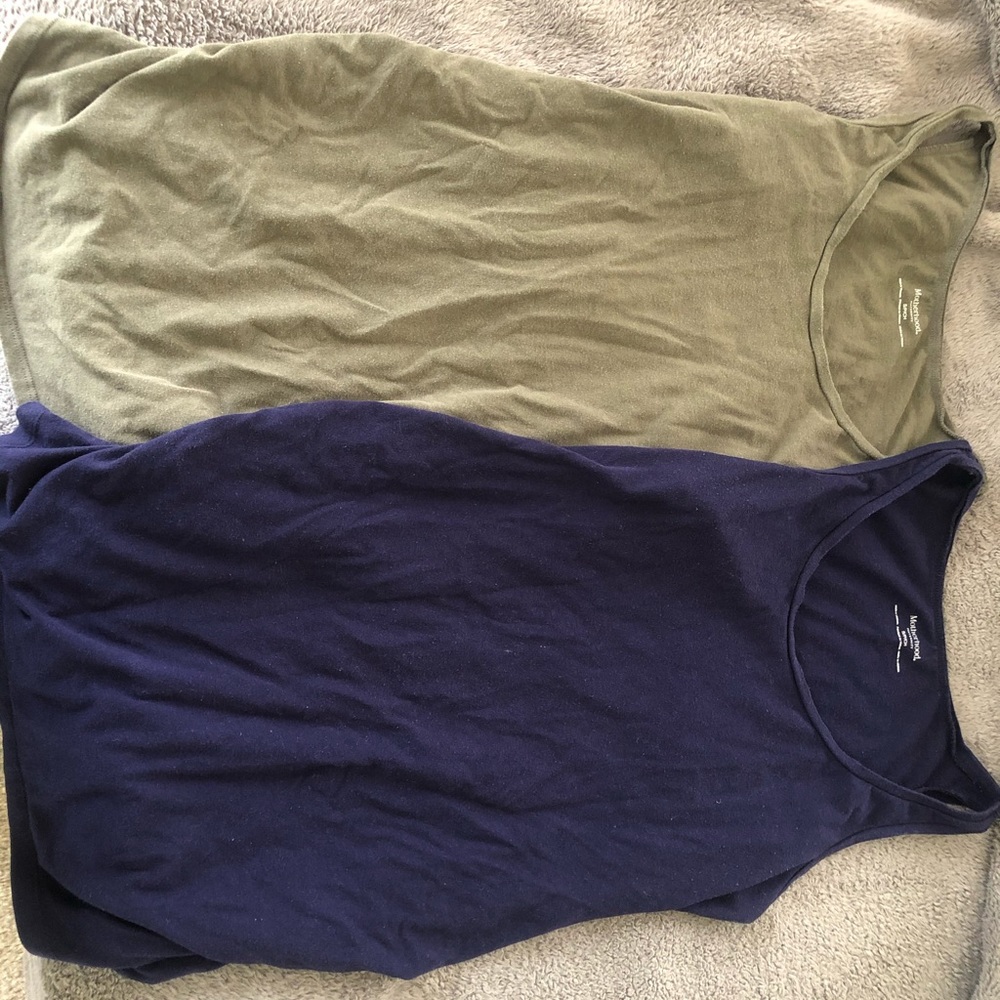 Motherhood Maternity tops